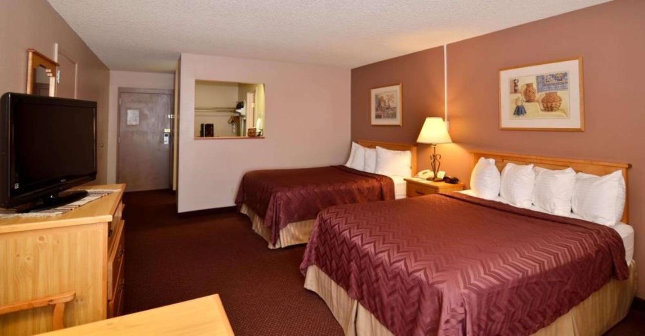 Best Western Pecos Inn Artesia Bagian luar foto