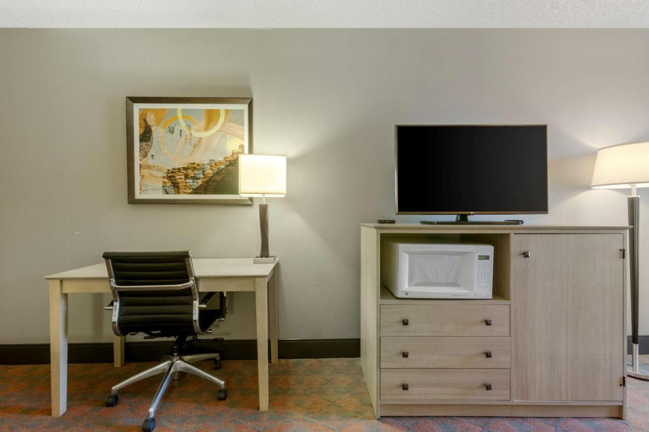 Best Western Pecos Inn Artesia Bagian luar foto